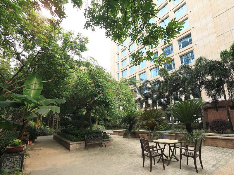 Ramada Plaza Guangzhou Hotel Buitenkant foto
