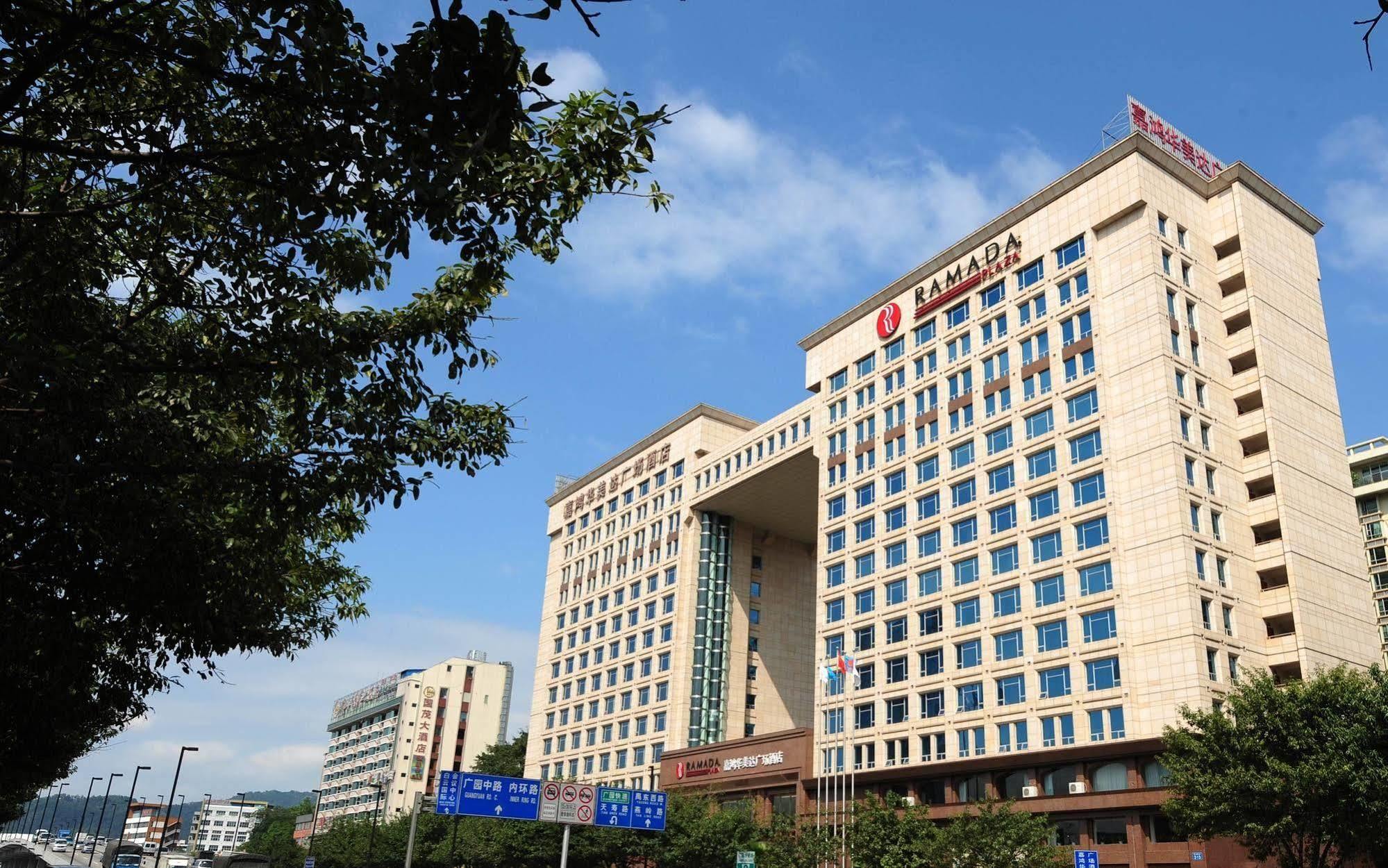 Ramada Plaza Guangzhou Hotel Buitenkant foto