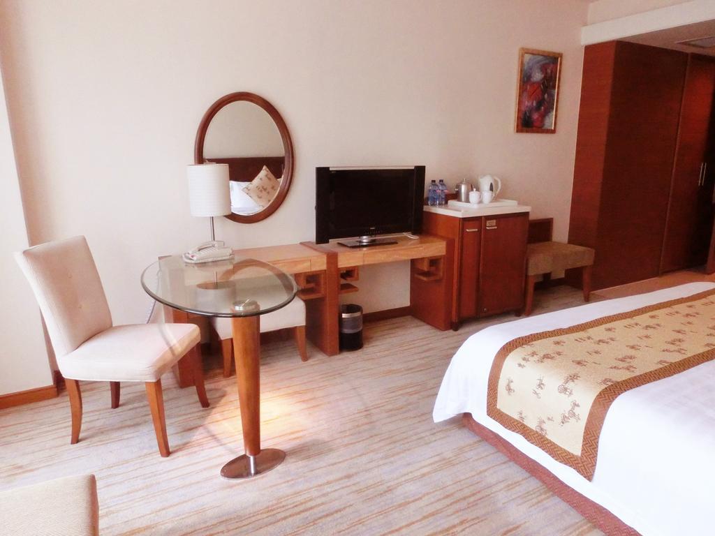 Ramada Plaza Guangzhou Hotel Kamer foto