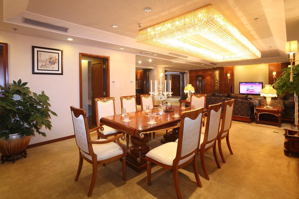 Ramada Plaza Guangzhou Hotel Buitenkant foto