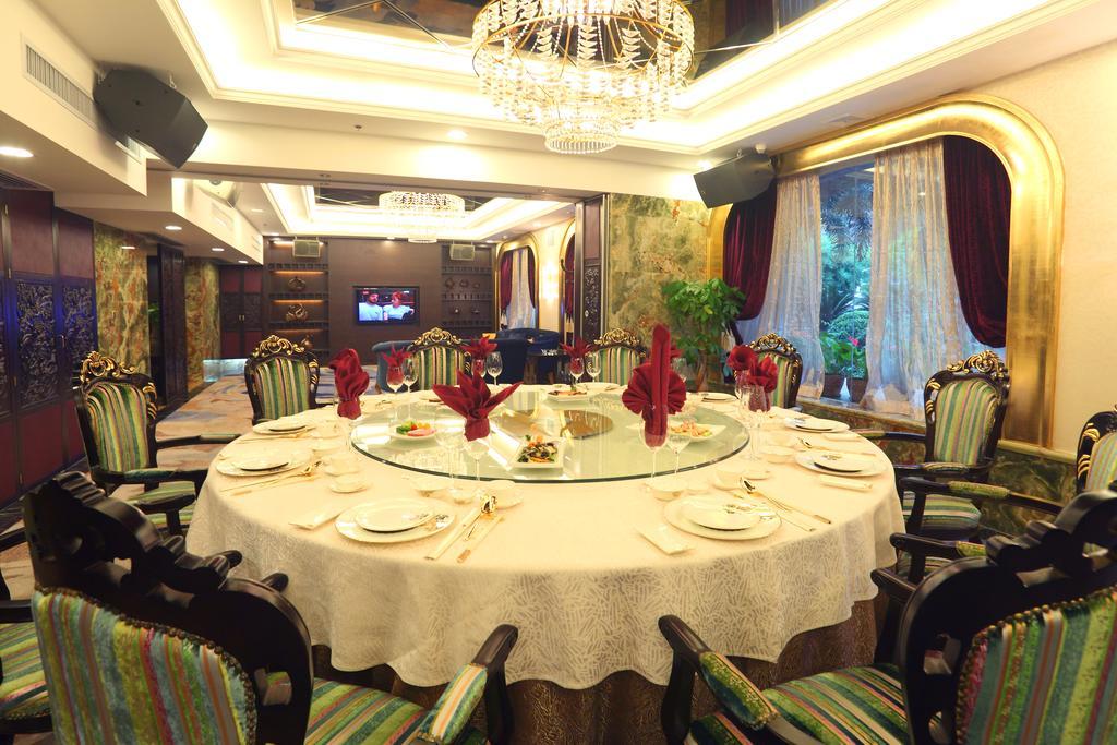 Ramada Plaza Guangzhou Hotel Buitenkant foto